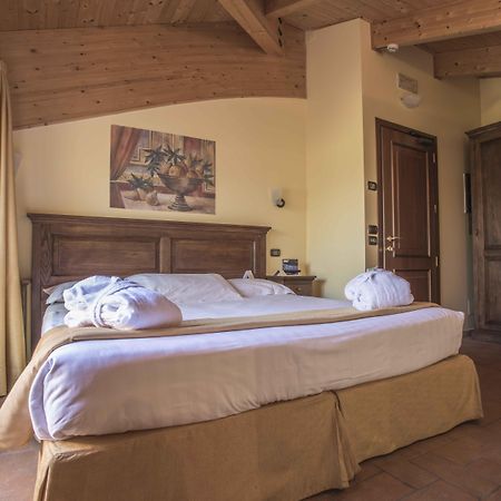 Oste Del Castello Wellness & Bike Hotel Verucchio Kültér fotó