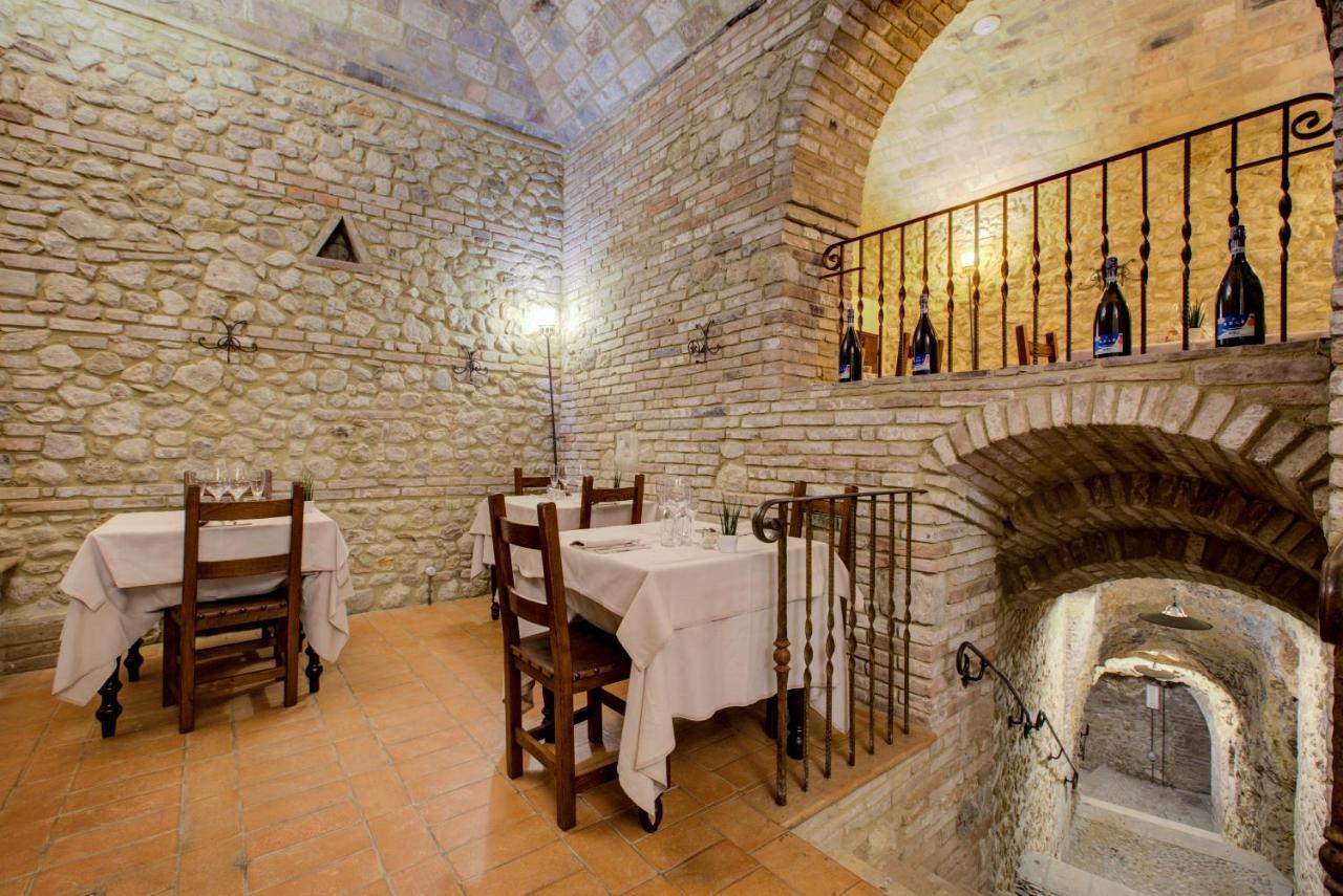 Oste Del Castello Wellness & Bike Hotel Verucchio Kültér fotó