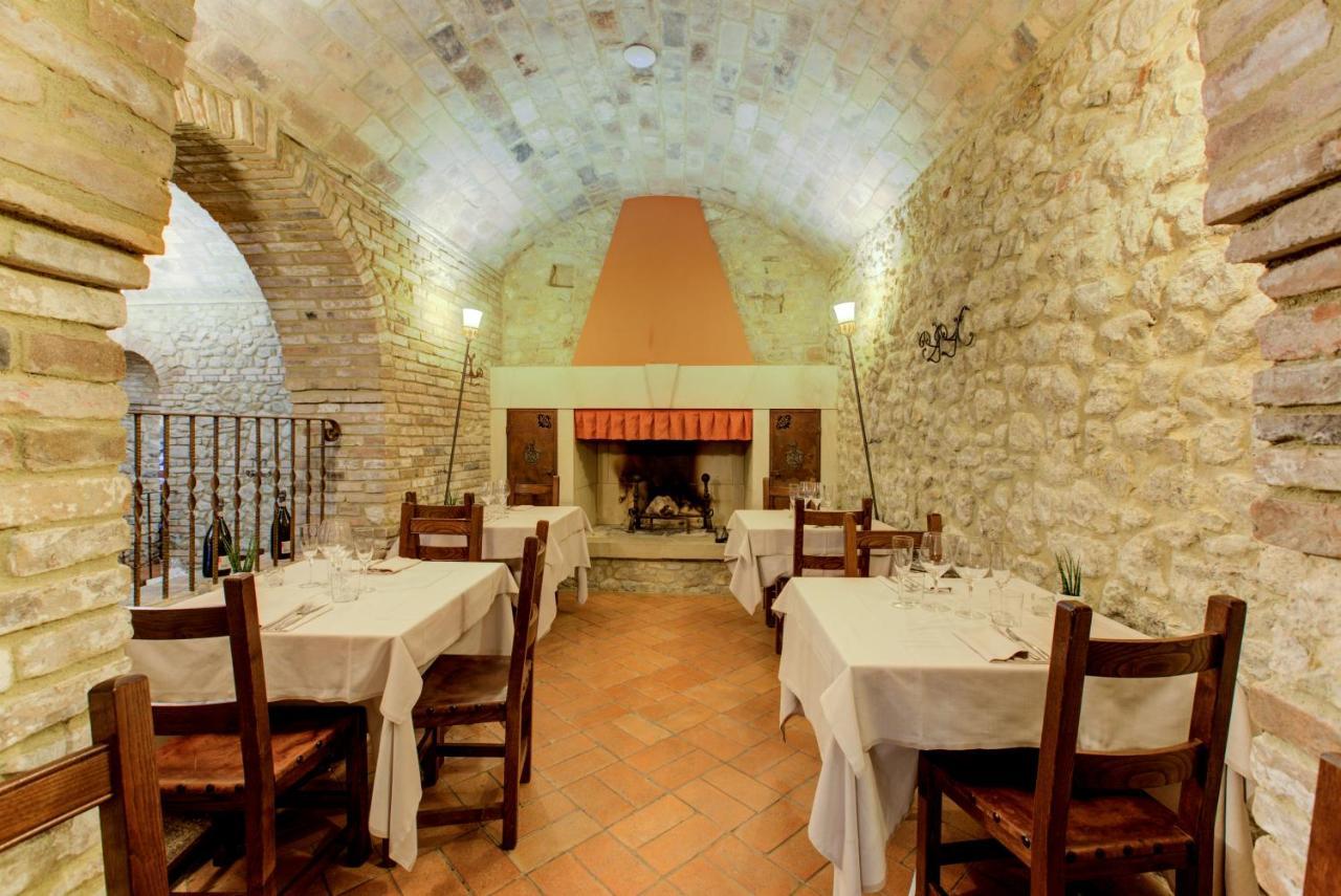 Oste Del Castello Wellness & Bike Hotel Verucchio Kültér fotó