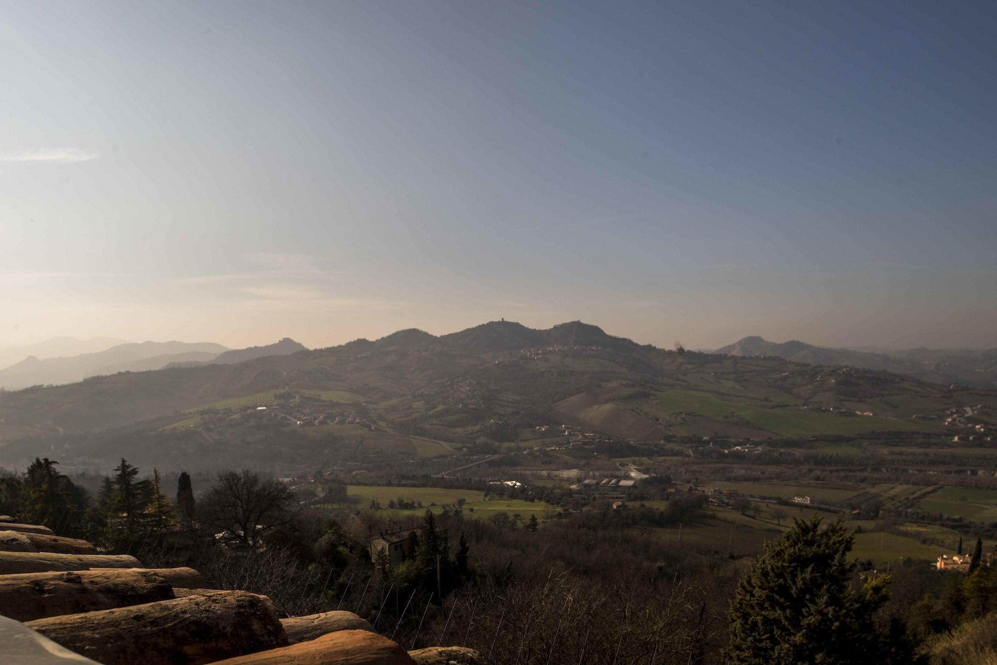 Oste Del Castello Wellness & Bike Hotel Verucchio Kültér fotó