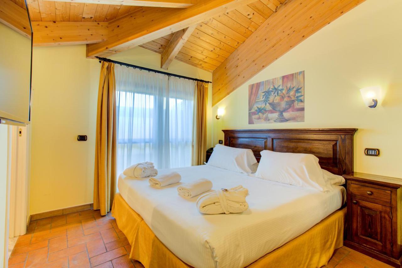 Oste Del Castello Wellness & Bike Hotel Verucchio Kültér fotó