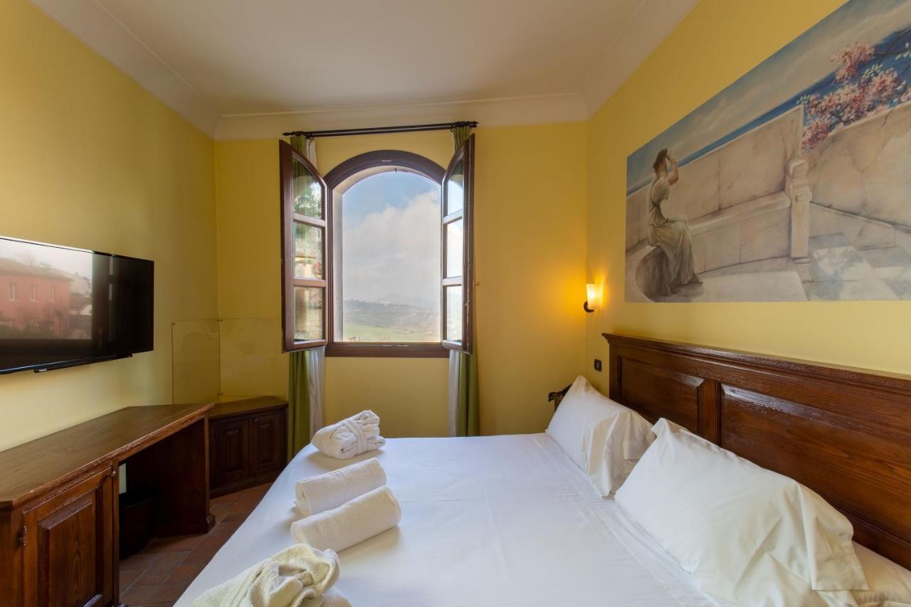 Oste Del Castello Wellness & Bike Hotel Verucchio Kültér fotó