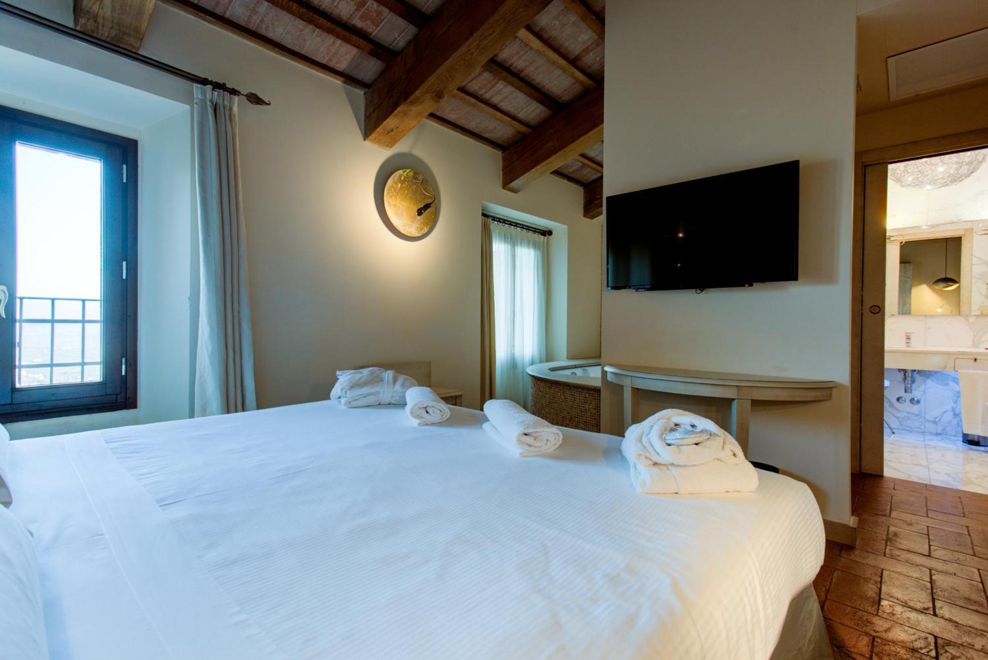 Oste Del Castello Wellness & Bike Hotel Verucchio Kültér fotó